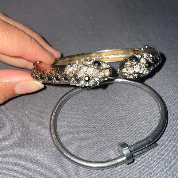 Snake nail bracelet set - Picture 4 of 9